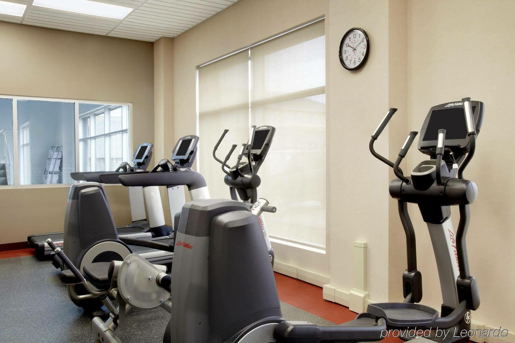 Four Points By Sheraton Calgary Airport Extérieur photo